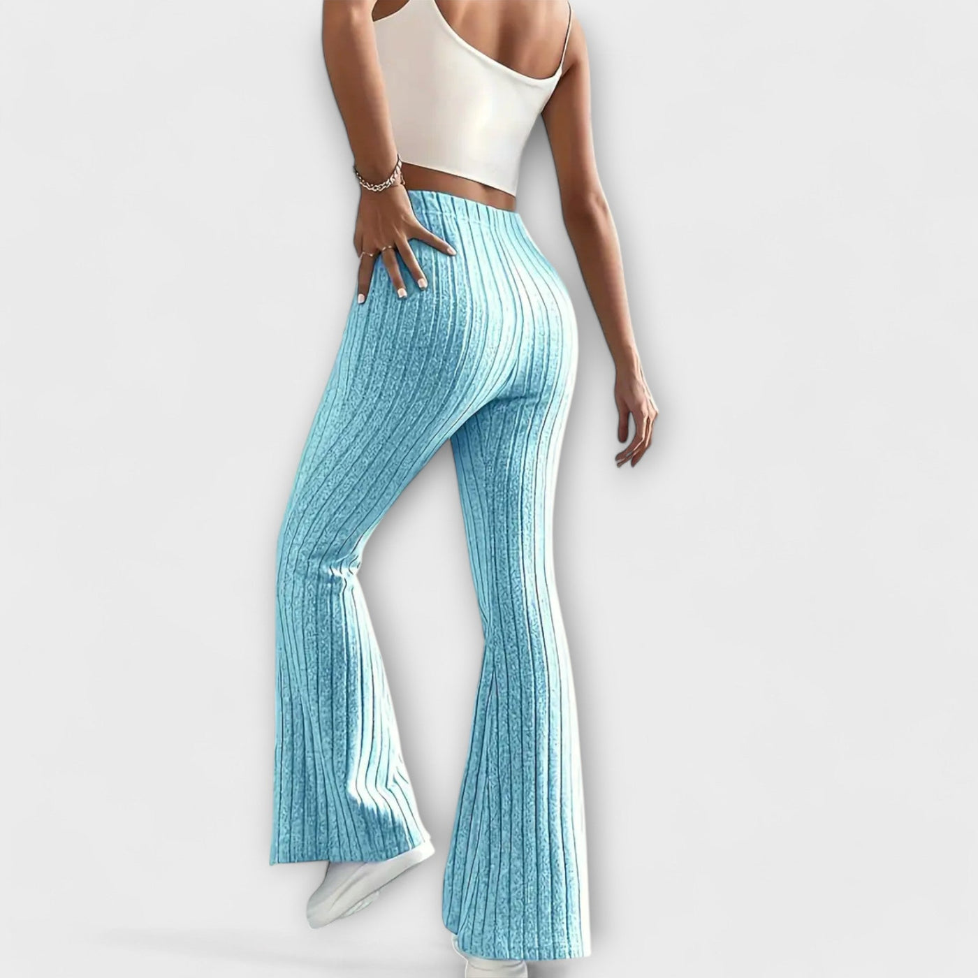 Jennifer – Pantalon Évasé Élégant